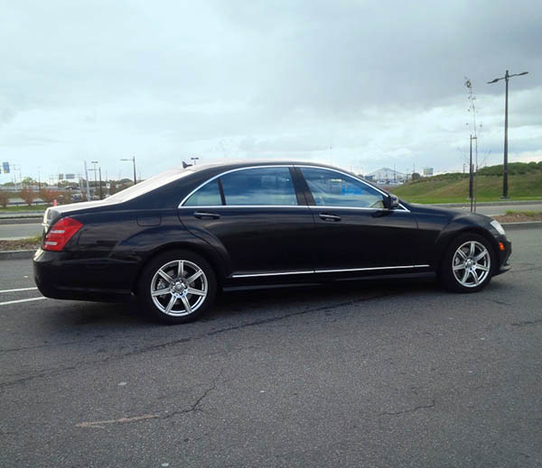 Sedan Limo
